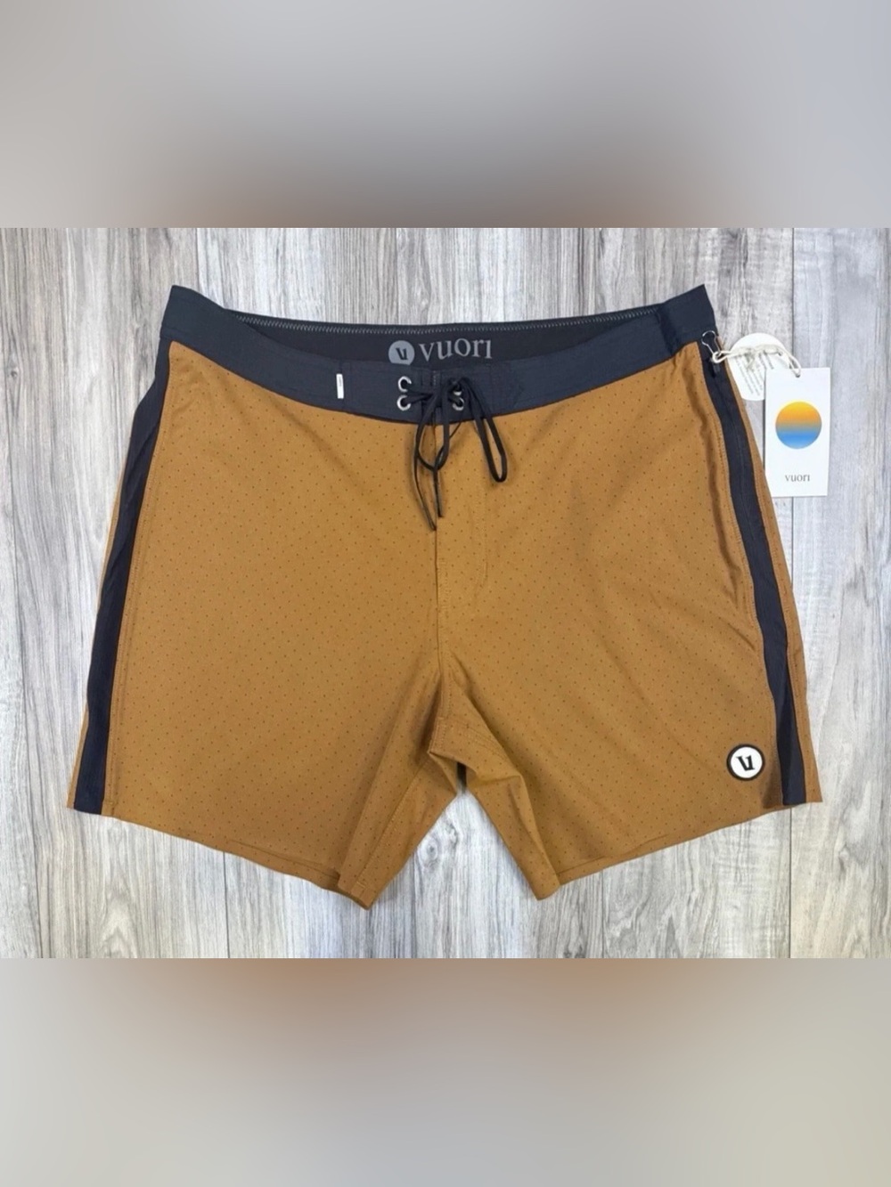 Vuori Peak Boardshort Turmeric Micro Dot Swim Trunks V374 Size 34 NEW